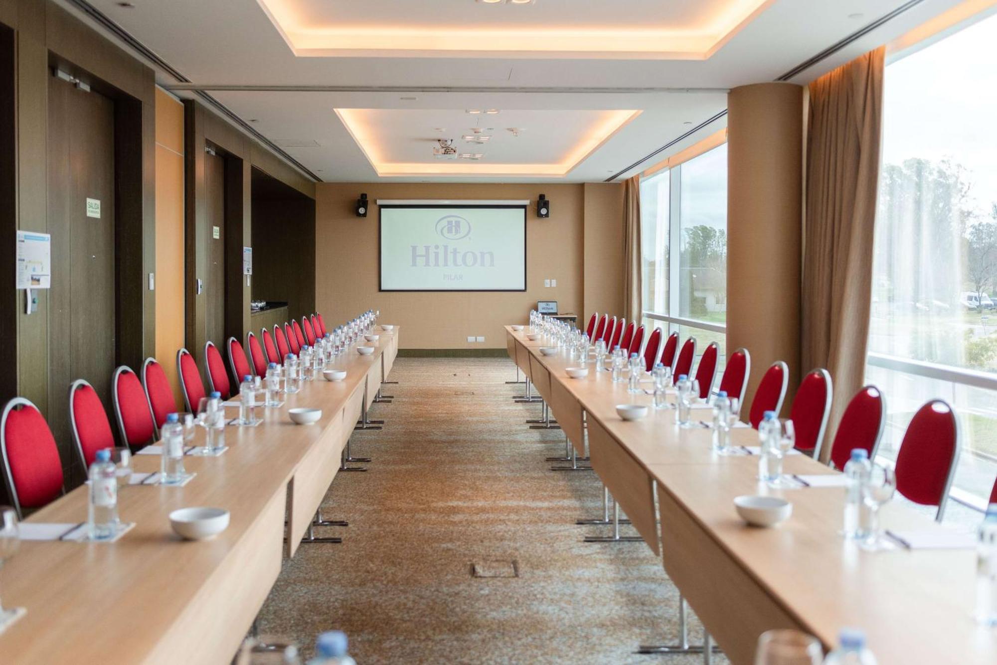 Hilton Pilar Hotel Ngoại thất bức ảnh
