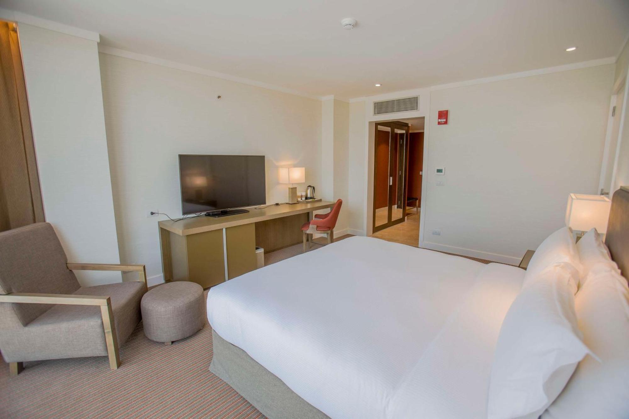 Hilton Pilar Hotel Ngoại thất bức ảnh