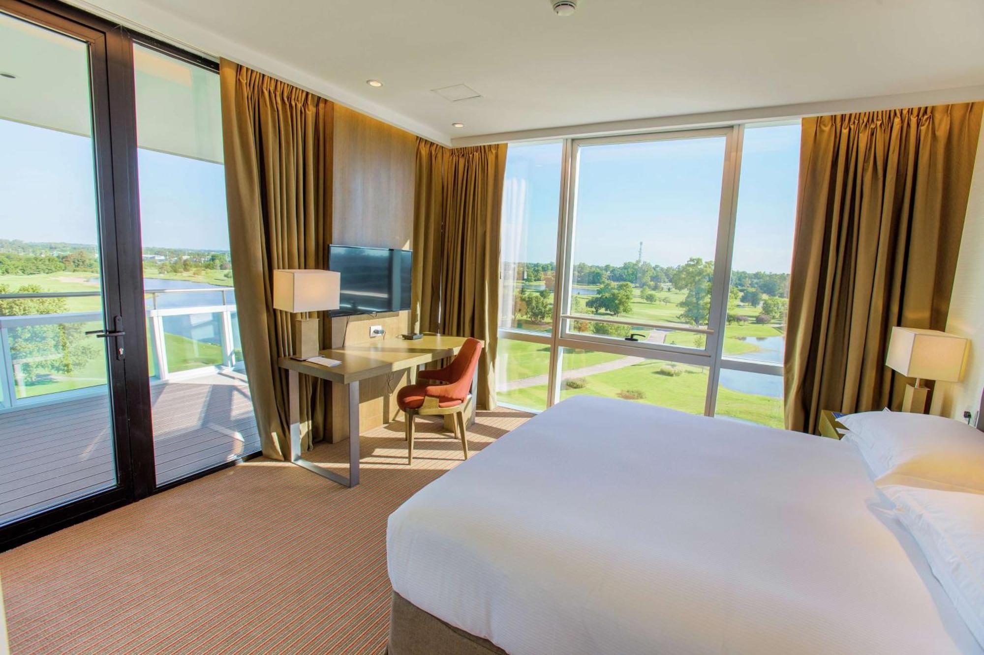 Hilton Pilar Hotel Ngoại thất bức ảnh