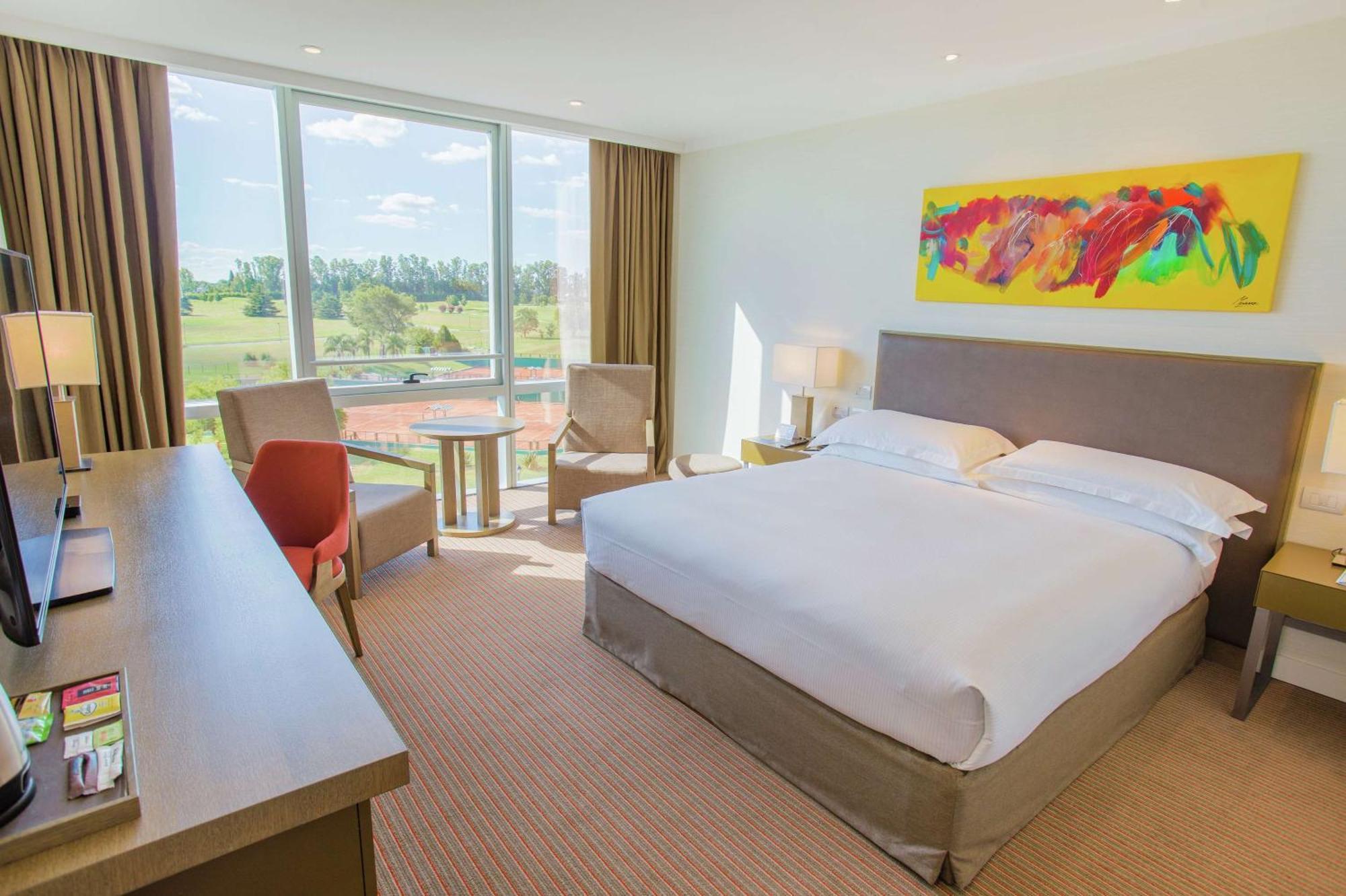 Hilton Pilar Hotel Ngoại thất bức ảnh