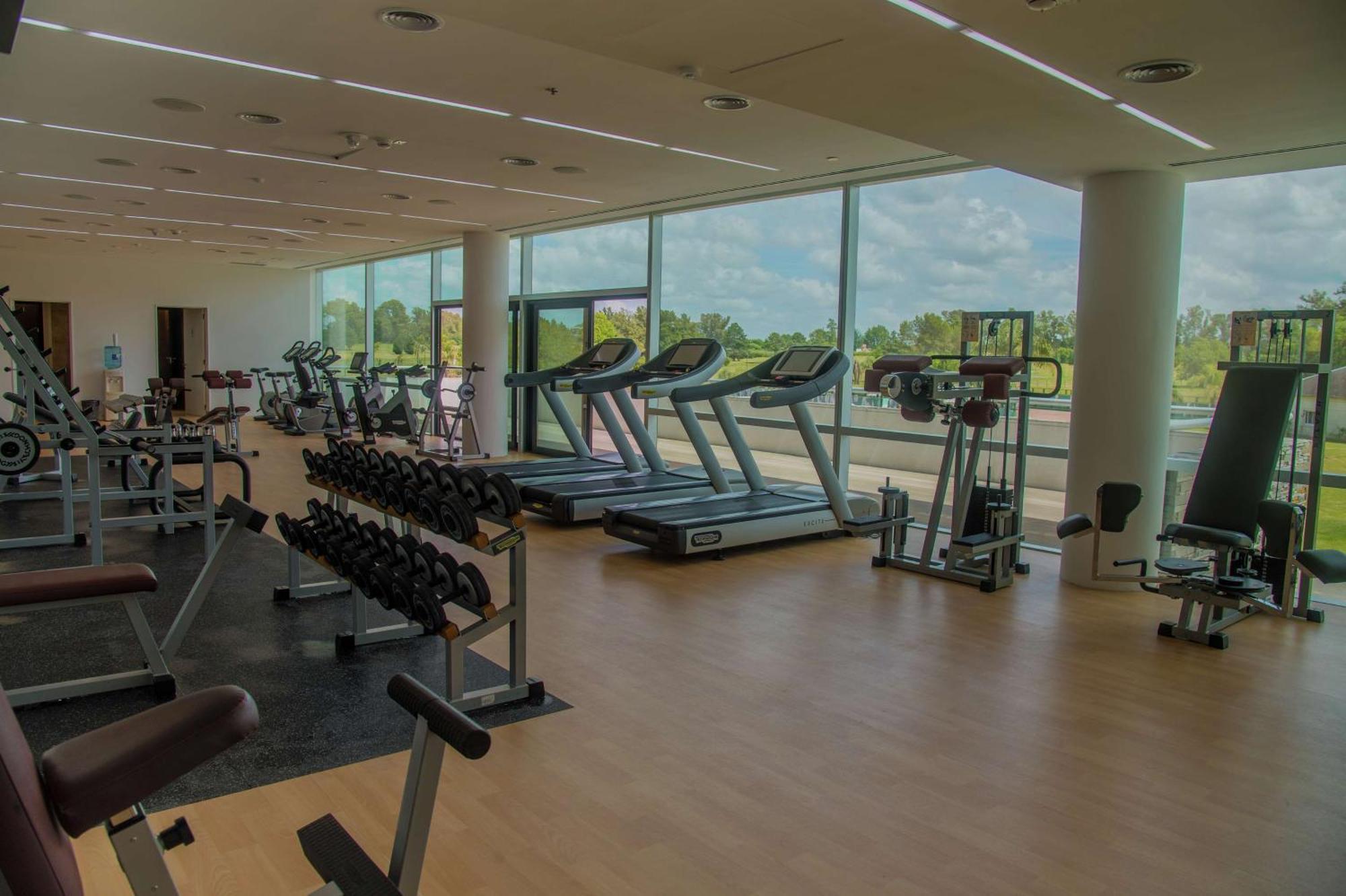 Hilton Pilar Hotel Ngoại thất bức ảnh