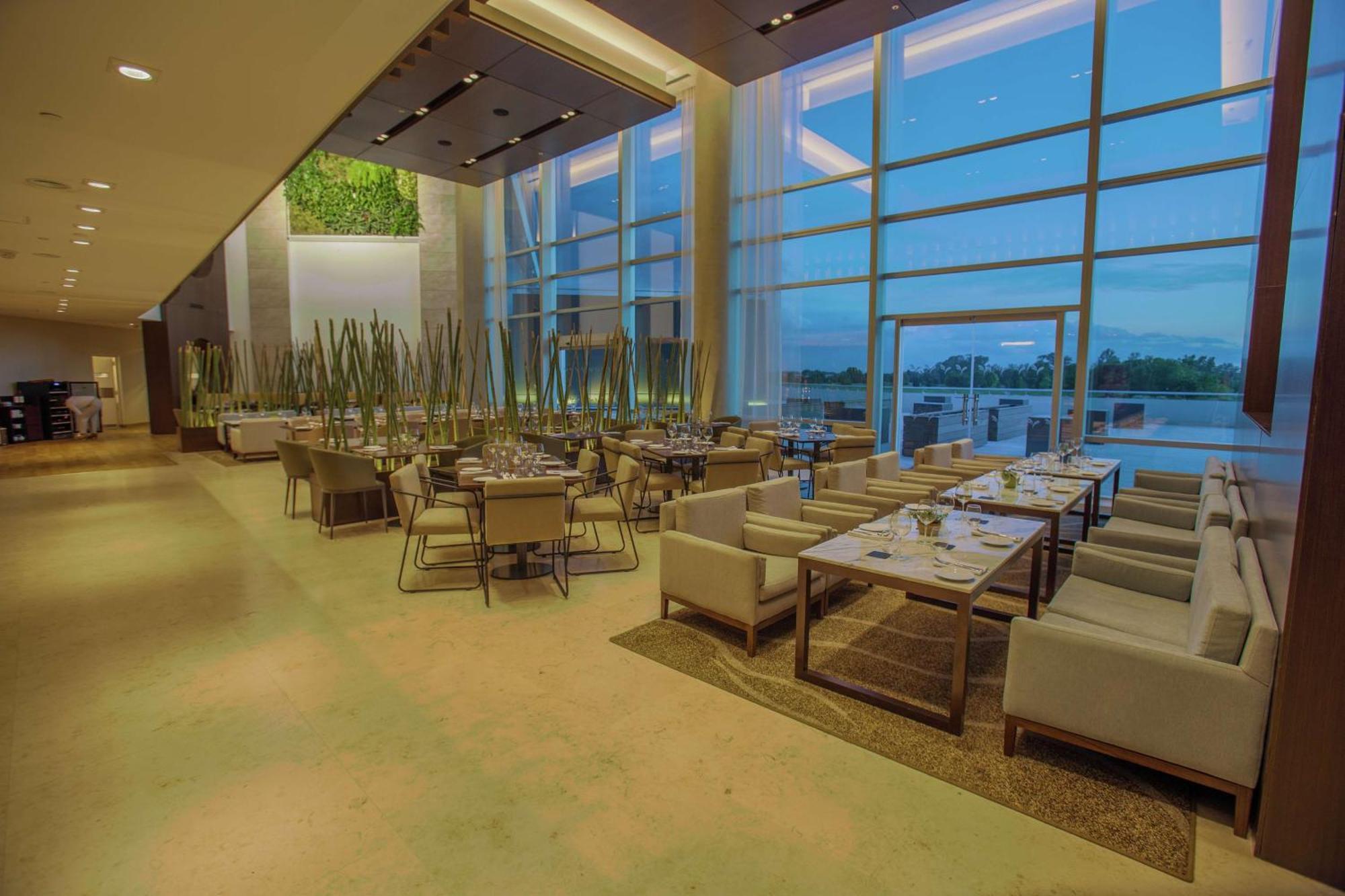 Hilton Pilar Hotel Ngoại thất bức ảnh
